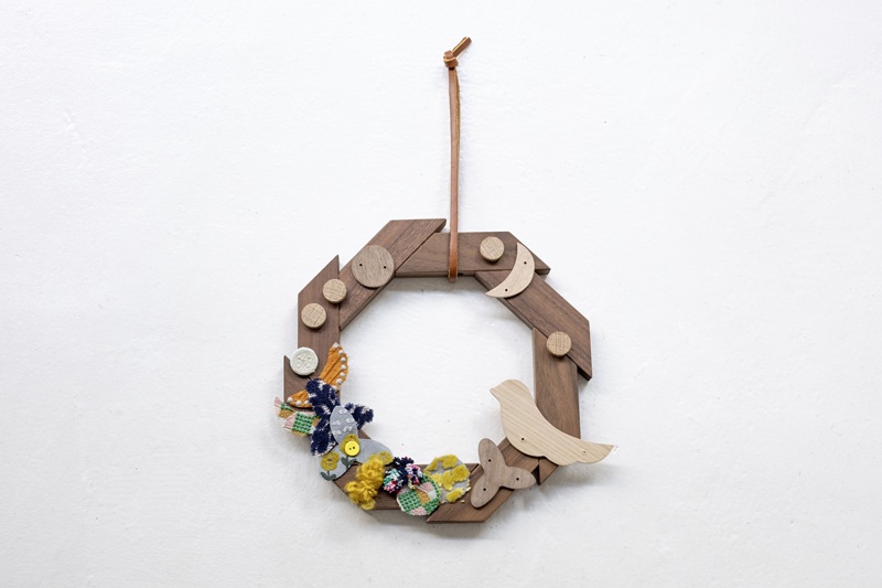 東京開催〉 木製クリスマスリース ワークショップ - MARUNI60 × minä